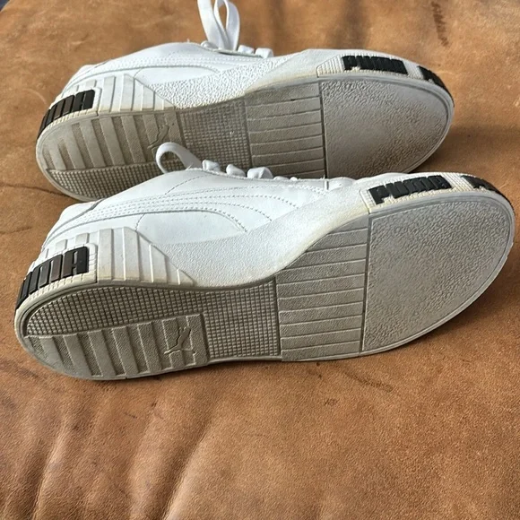 Puma women’s white leather size 10 - Picture 5 of 5